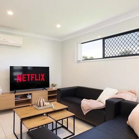 Apartment Smart Self Check-in - Darnley St Brisbane