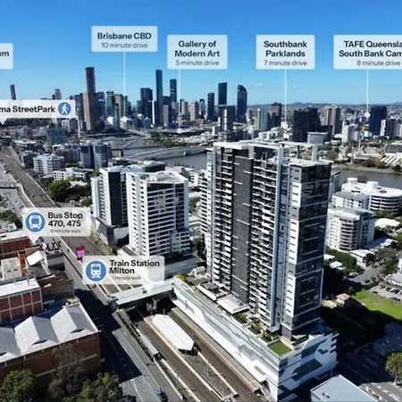 Apartment Modern Living With Secure Parking! Brisbane