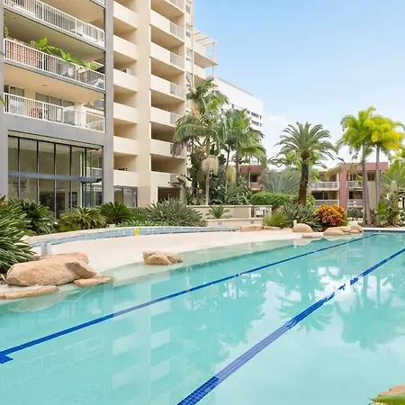 Apartment 2br - Lagoon Pool Gym - Sleeps 6 - Baby Equipped - Free Parking Brisbane