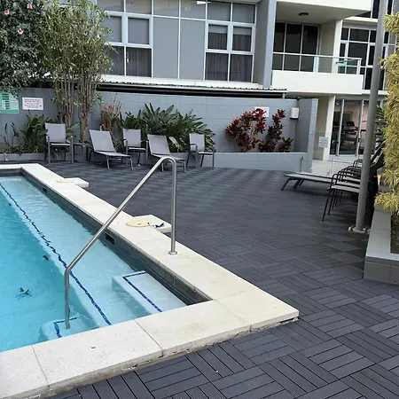 Apartment 2bed 2bath Riverfront Luxury Views *