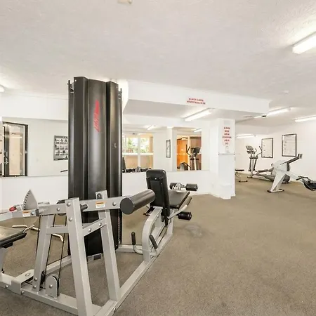 Apartment 2br - Lagoon Pool Gym - Sleeps 6 - Baby Equipped - Free Parking Brisbane