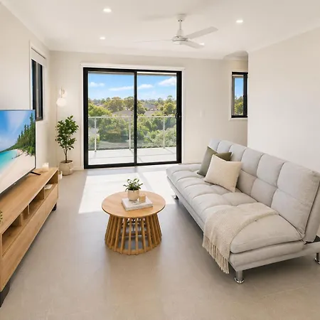 The Sunny Nook - 20 Mins To Bne Cbd Holiday home