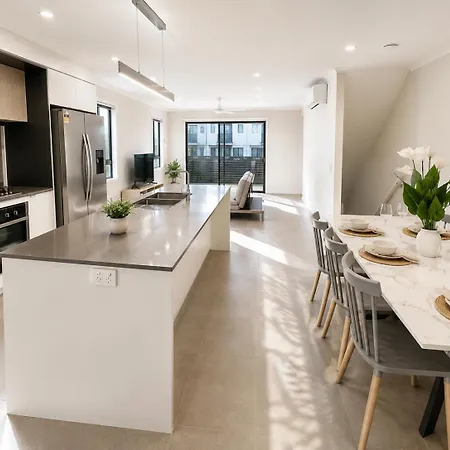 Holiday home The Sunny Nook - 20 Mins To Bne Cbd *