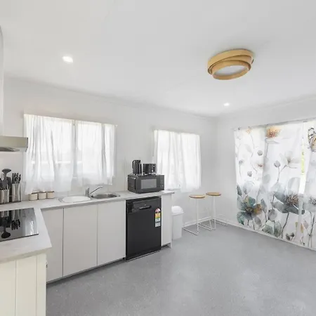 Pet Friendly And Great Value Air Con In Every Br *