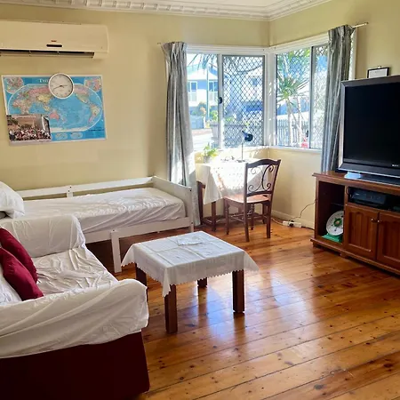 Private Living With A Single Bed Guest house