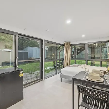 Great Value Renovated Prime Location Aircon * Brisbane