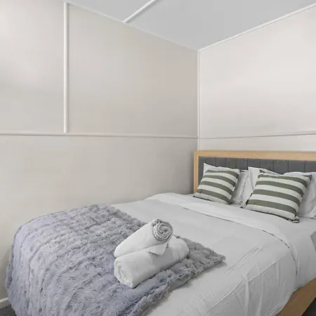 Great Value 5br Near River And Great Location Brisbane