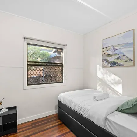 Great Value 5br Near River And Great Location Holiday home Brisbane