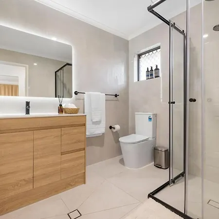 Amazing Location Close To Everything Pet Friendly Villa Brisbane