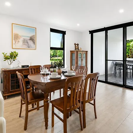 Elevated 3-bed Close To River Brisbane