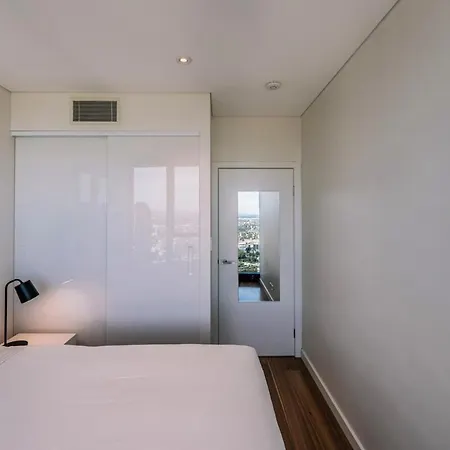 Skytower Level 71 Amazing Views&free Parking *
