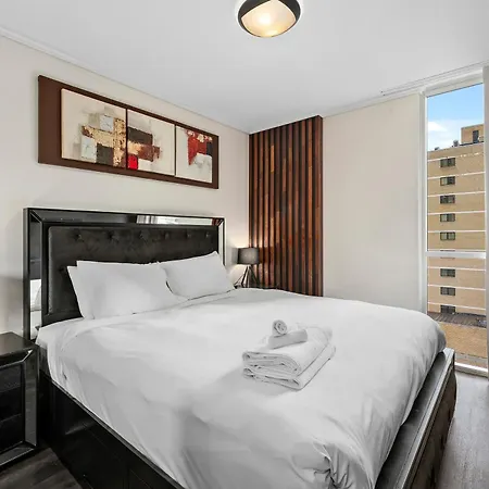 Bright & Cozy 2br With Pool, Gym, Wifi & Parking Brisbane