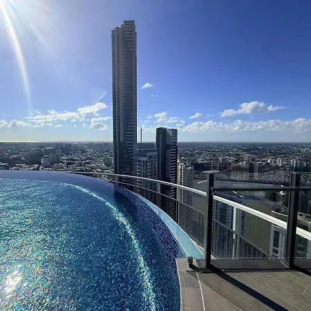 Metropolitan Luxe Balcony With Skyline Views Brisbane