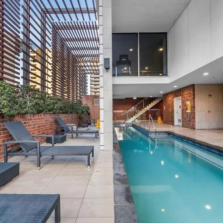 The Valley 1br Sofa Bed Parking Pool And Gym Apartment