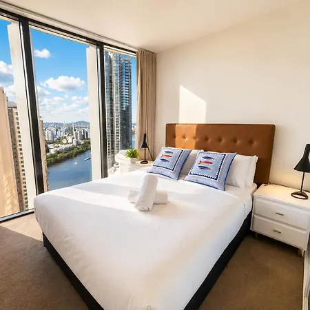 Metropolitan Luxe Balcony With Skyline Views Apartment Brisbane