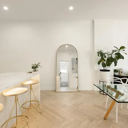 Apartment South Bank 2br With Huge Balcony & Pool *