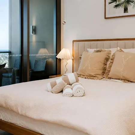 Apartment The Elysian On Margaret At Queen's Wharf Brisbane