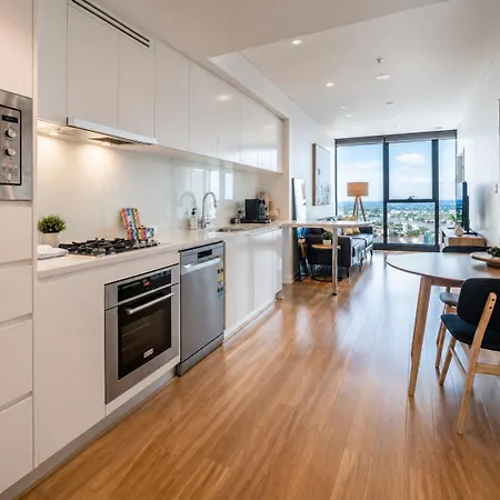 Skytower Apartment *