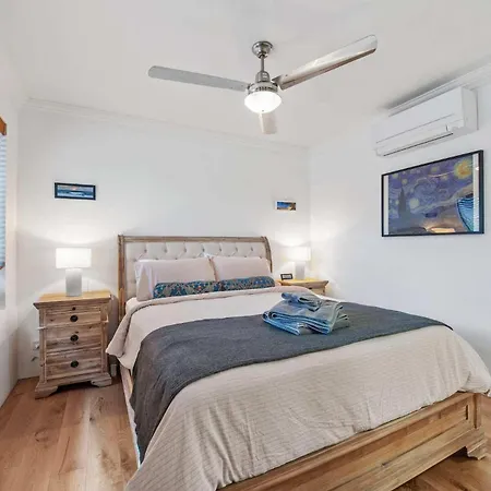 Point Peninsula - 2bed-2bath-car-pool - Teneriffe Apartment Brisbane