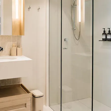 Apartment The Elysian On Margaret At Queen's Wharf Brisbane