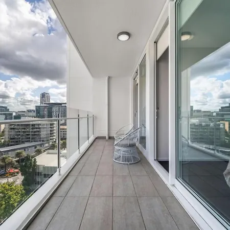 Valley Stylish Parking Pool And Gym Apartment