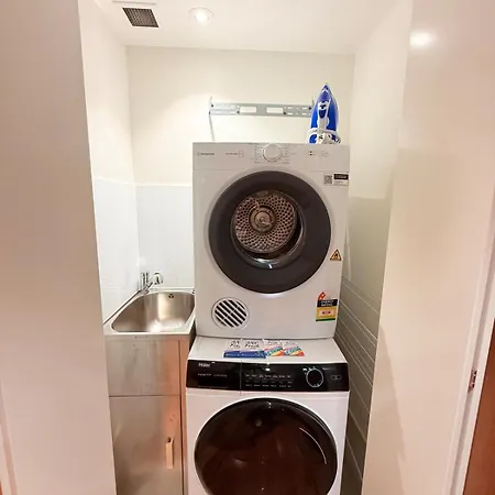 Skytower Level 68&amazing River Views&pet Friendly Apartment