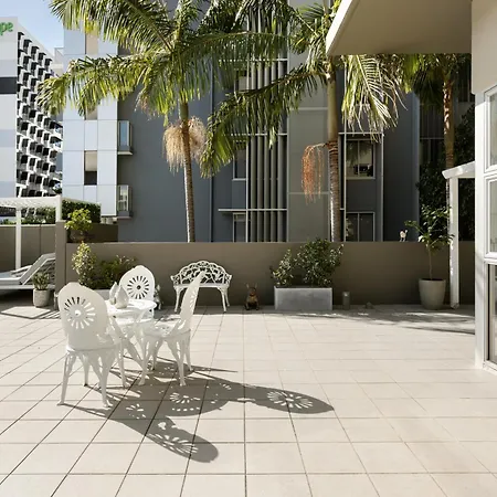 South Bank 2br With Huge Balcony & Pool *