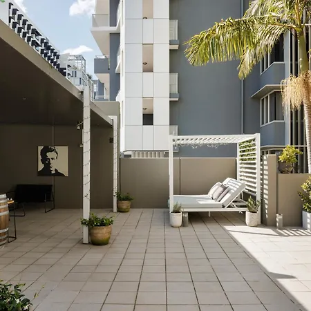 Apartment South Bank 2br With Huge Balcony & Pool Brisbane