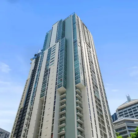 Bright & Cozy 2br With Pool, Gym, Wifi & Parking Apartment *