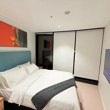 Apartment Skytower Level 68&amazing River Views&pet Friendly