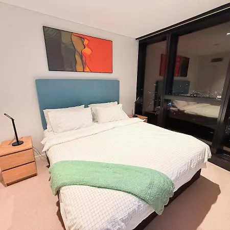 Apartment Skytower Level 68&amazing River Views&pet Friendly