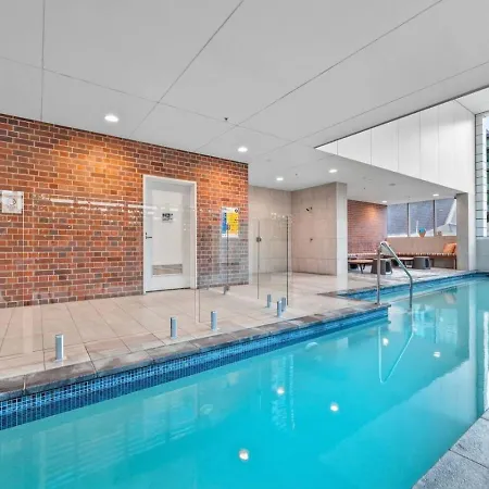 The Valley 1br Sofa Bed Parking Pool And Gym