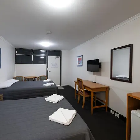 Motel Queensport Hotel 4*