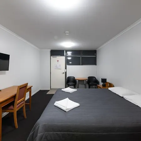 Motel Queensport Hotel 4*