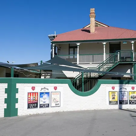 Motel Queensport Hotel 4*