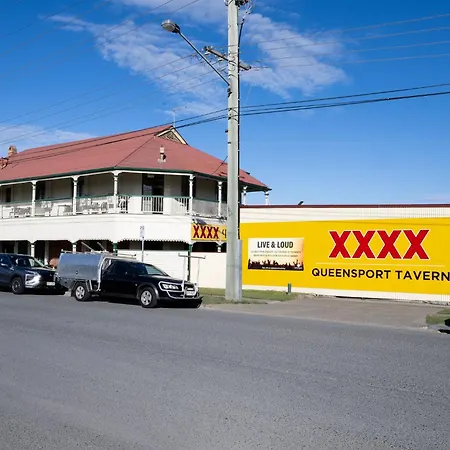 Motel Queensport Hotel 4*