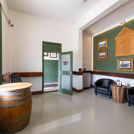 Motel Queensport Hotel 4*