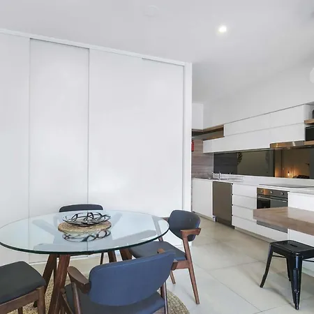 Apartment Sunny 1b In Heart Of South Bris By Custom Hosting Brisbane
