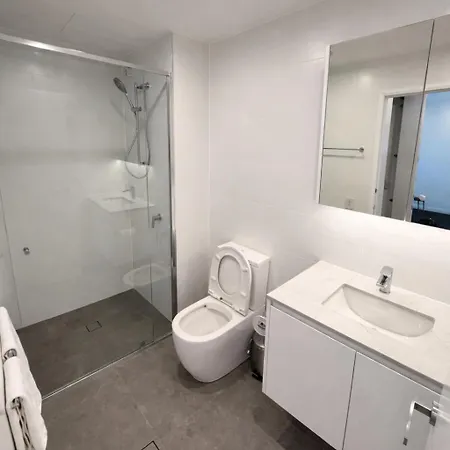 2br Sunlit W Balcony And Parking In West End Brisbane