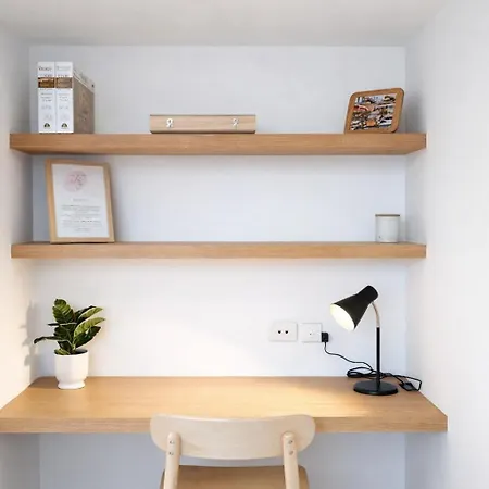 128 Brookes Street Apartment