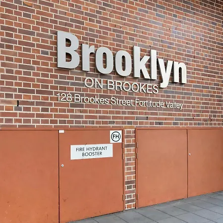 128 Brookes Street