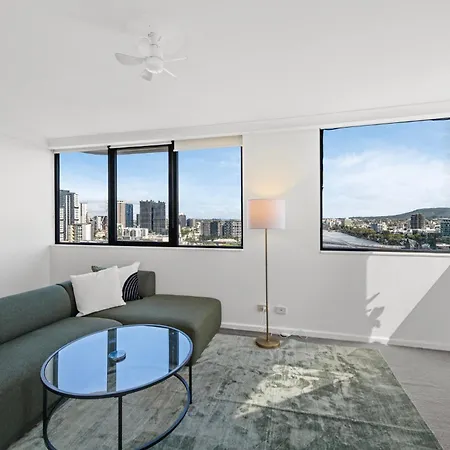Apartment Park Regis North Quay *