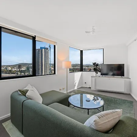 Apartment Park Regis North Quay