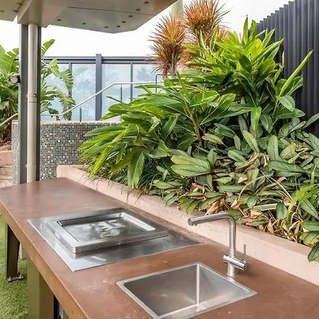 Modern South Bank 2br Walk To Goma And Cbd Apartment