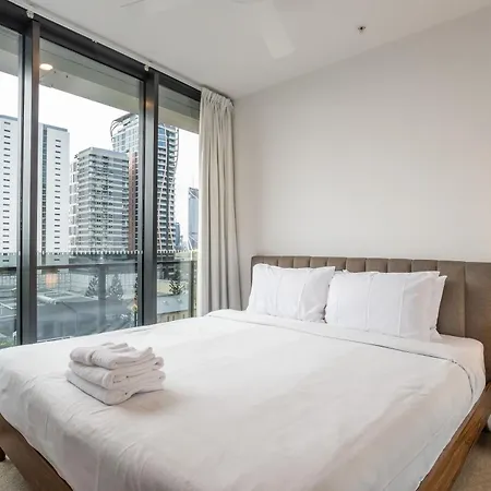 Modern South Bank 2br Walk To Goma And Cbd Apartment *