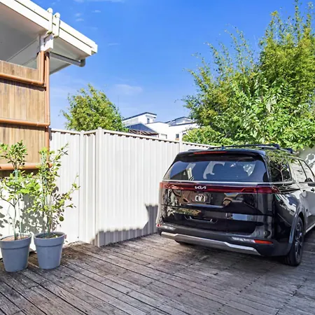 Holiday home New And Pool Brisbane