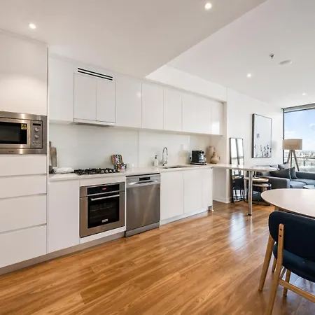 Skytower Apartment *