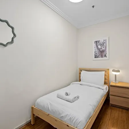2br With Pool, Gym, Sauna & Wifi Apartment