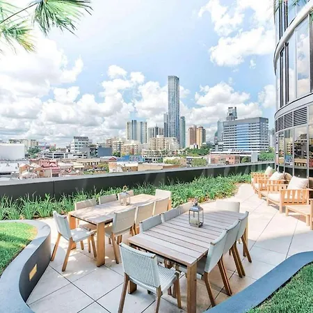 Fully Furnished Luxury Fortitude Valley * Brisbane