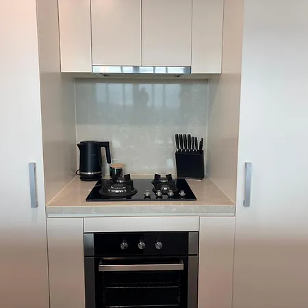 Horizon By Courtney Rogers - 2 Bedroom With Skyline Views, Parking, Heated Infinity Pool, Fitness Centre *